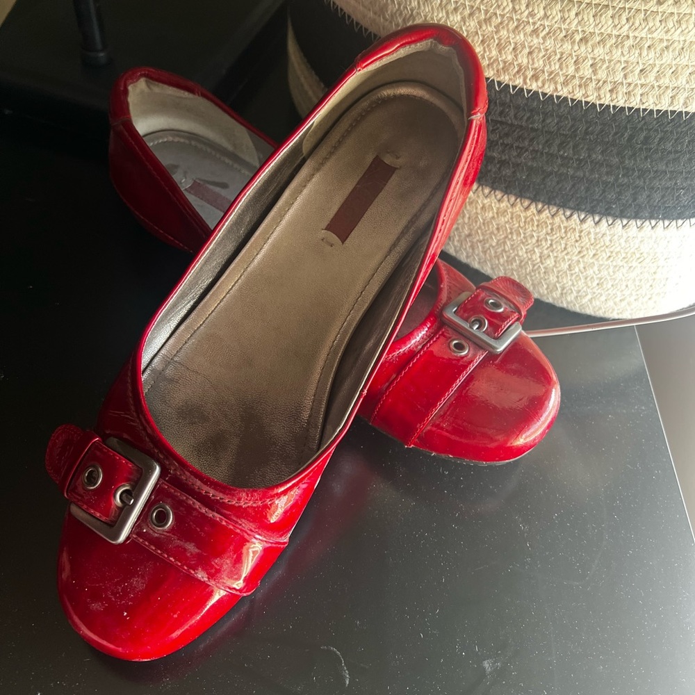 Ecco flats